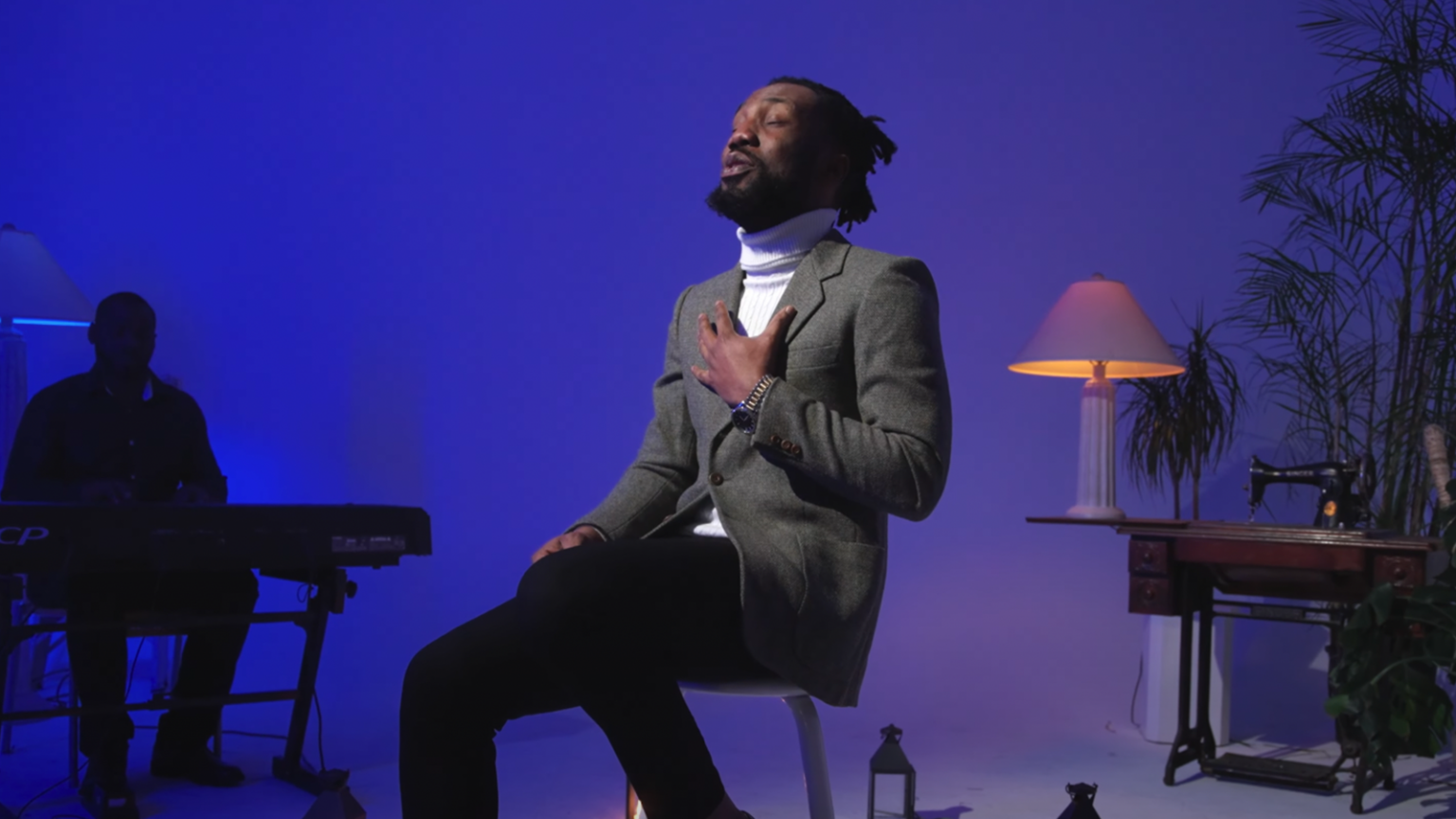 Photo de Découvrez « Mélodie Révéléé », la nouvelle sensation gospel signée RAPHEN