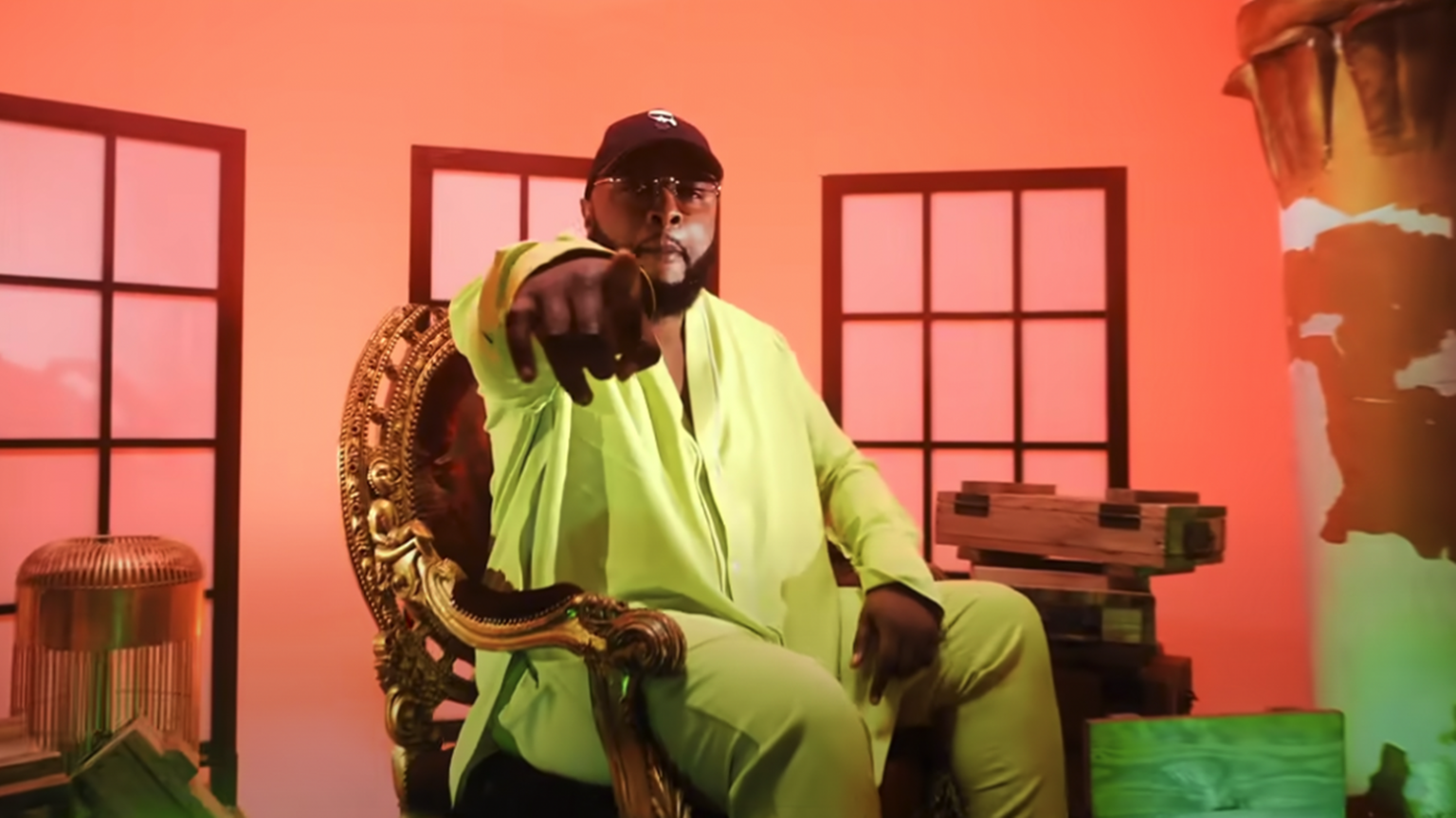 Photo de Découvrez le nouveau summer hit de Stone Warley Mère Ya Palais