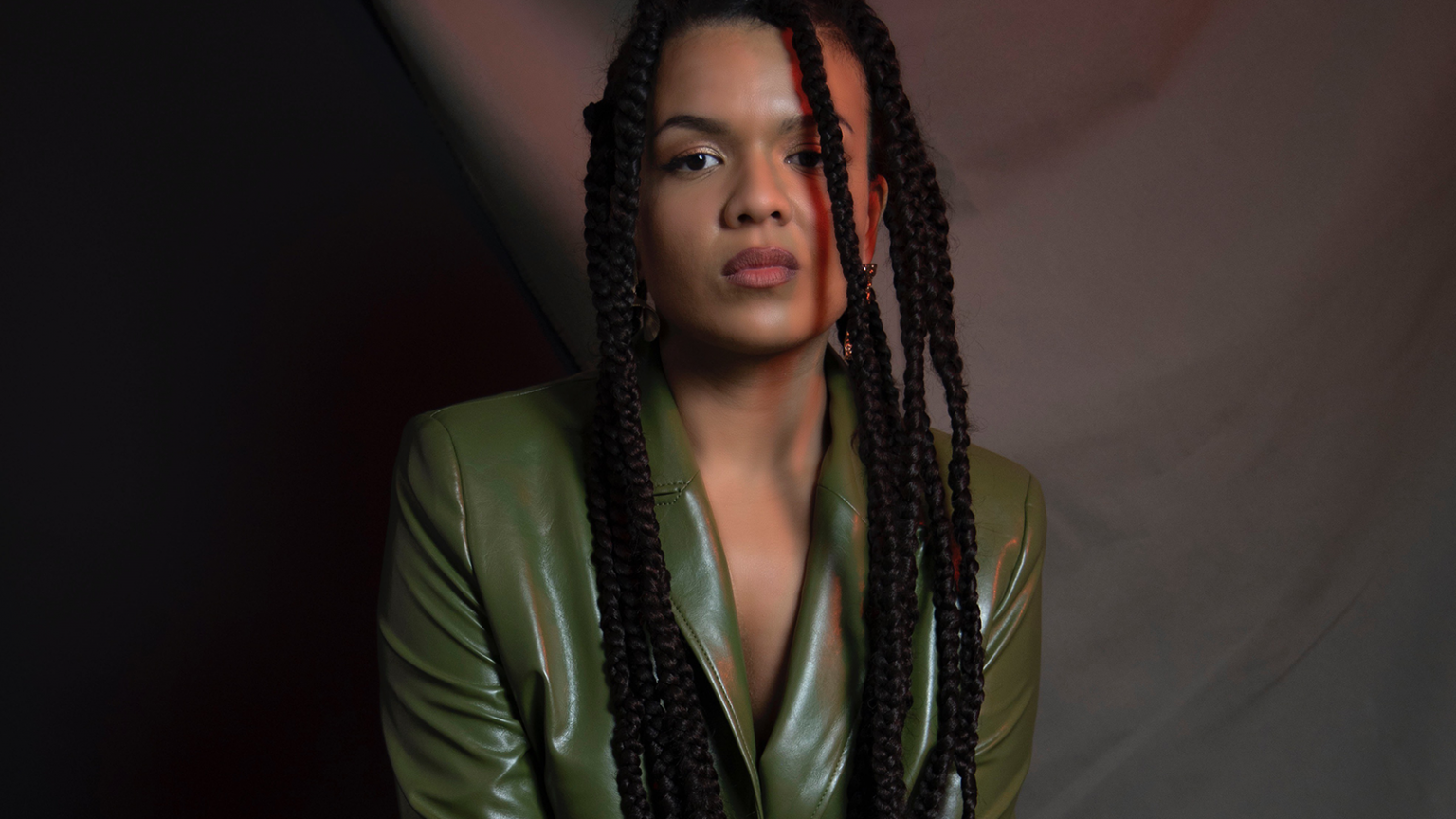 EVA SIMBA nous touche en plein coeur avec son nouveau clip « Ma Peur » Photo de EVA SIMBA nous touche en plein coeur avec son nouveau clip « Ma Peur »