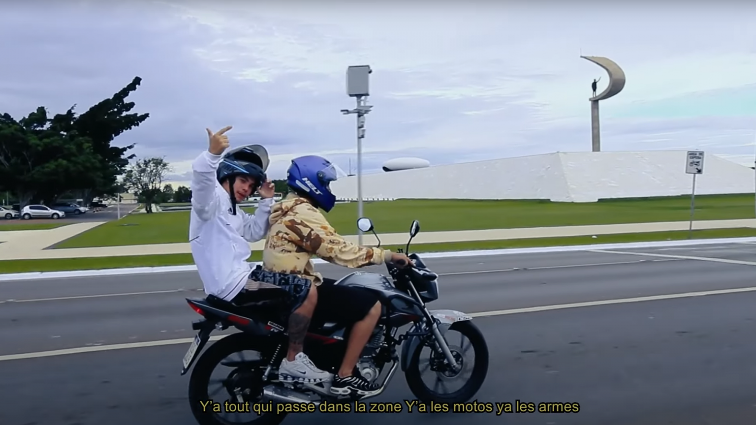 Entrez dans « La zone », le nouveau clip de Mc Balla Photo de Entrez dans « La zone », le nouveau clip de Mc Balla