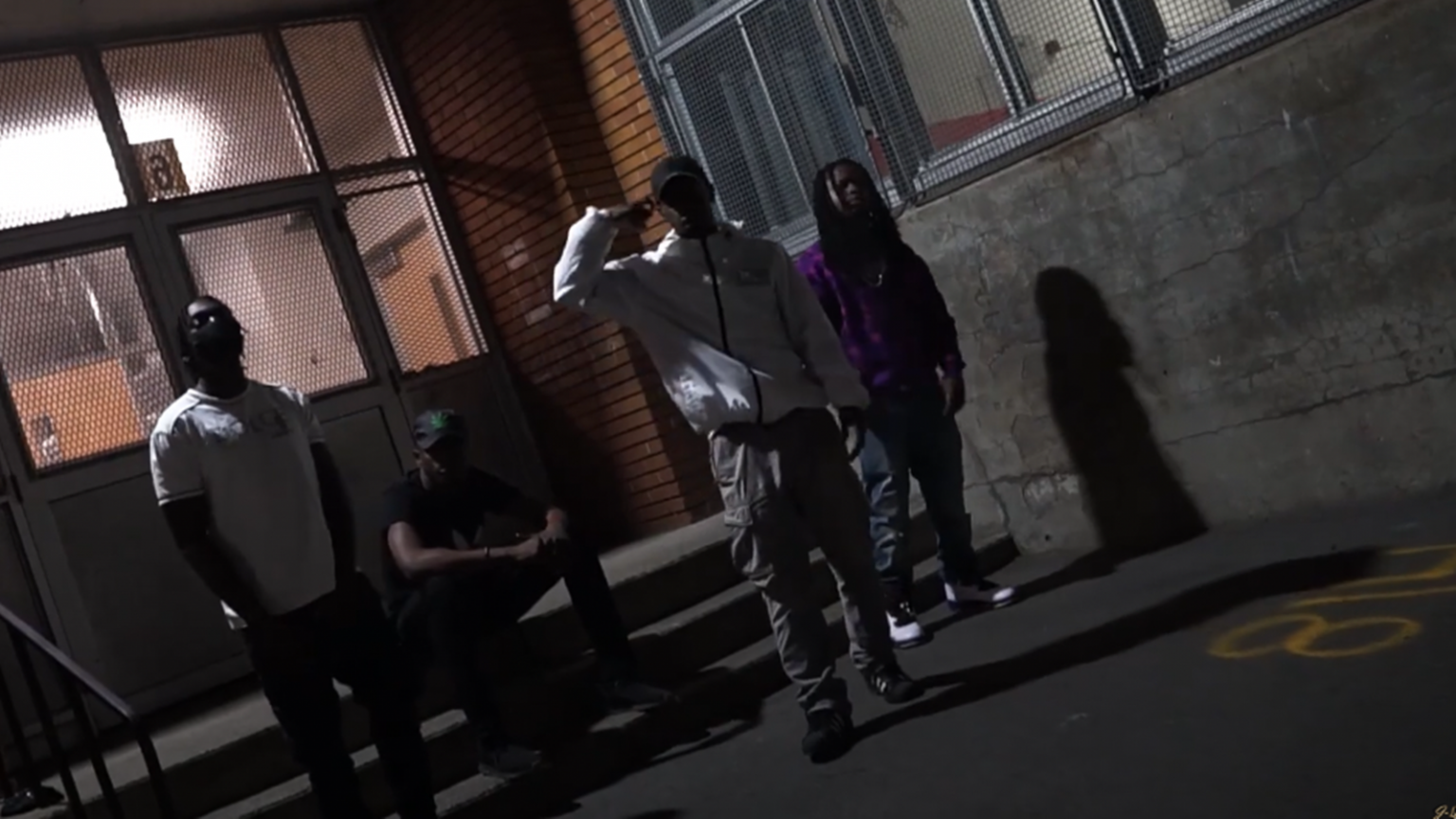 J-LeScientific fait la une de l’actualité avec son nouveau clip « I Got Them Answers » Photo de J-LeScientific fait la une de l'actualité avec son nouveau clip I Got Them Answers