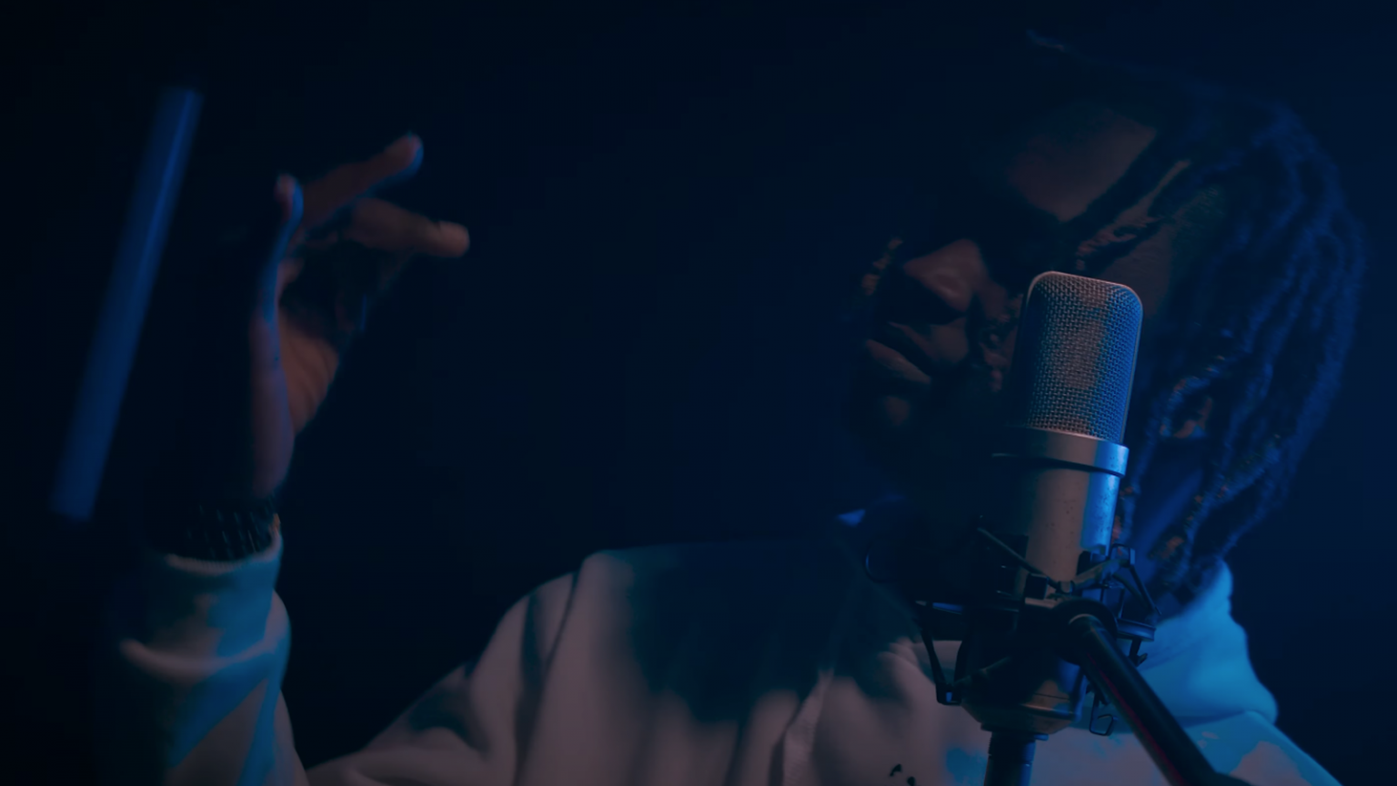 KENFS va vous enjailler fort avec son nouveau clip « BACHATTITUDE 2 » ! Photo de KENFS va vous enjailler fort avec son nouveau clip « BACHATTITUDE 2 » !