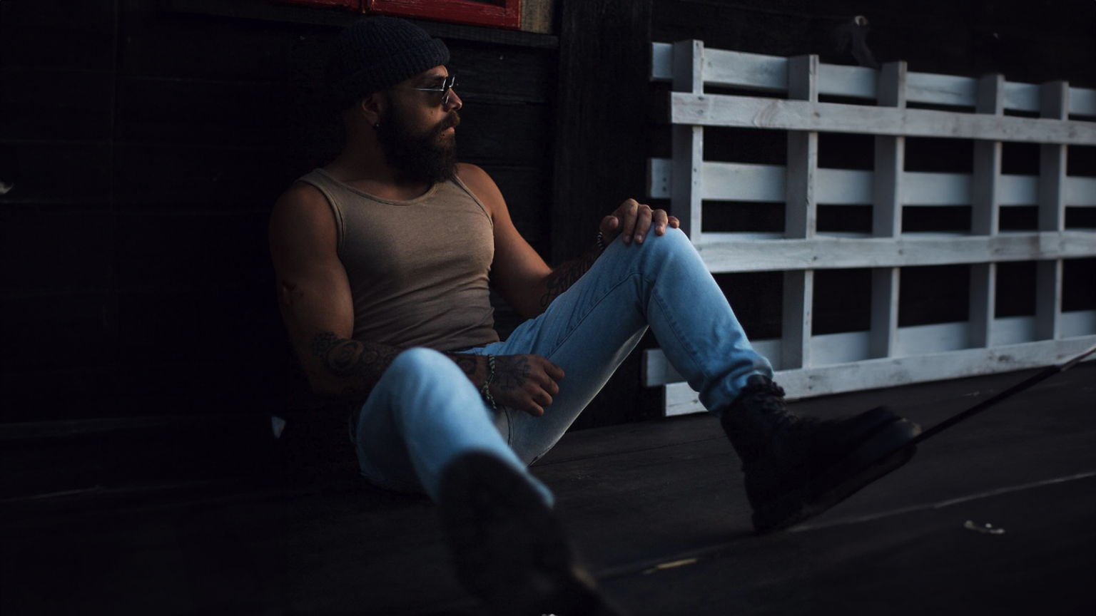 Photo de MADY RIAMA fait monter la température avec son nouveau clip « Saint amour »