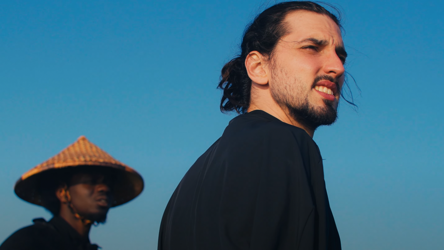 Plein d’ « Ego » dans le nouveau clip de DKBL Photo de Plein d’ « Ego » dans le nouveau clip de DKBL