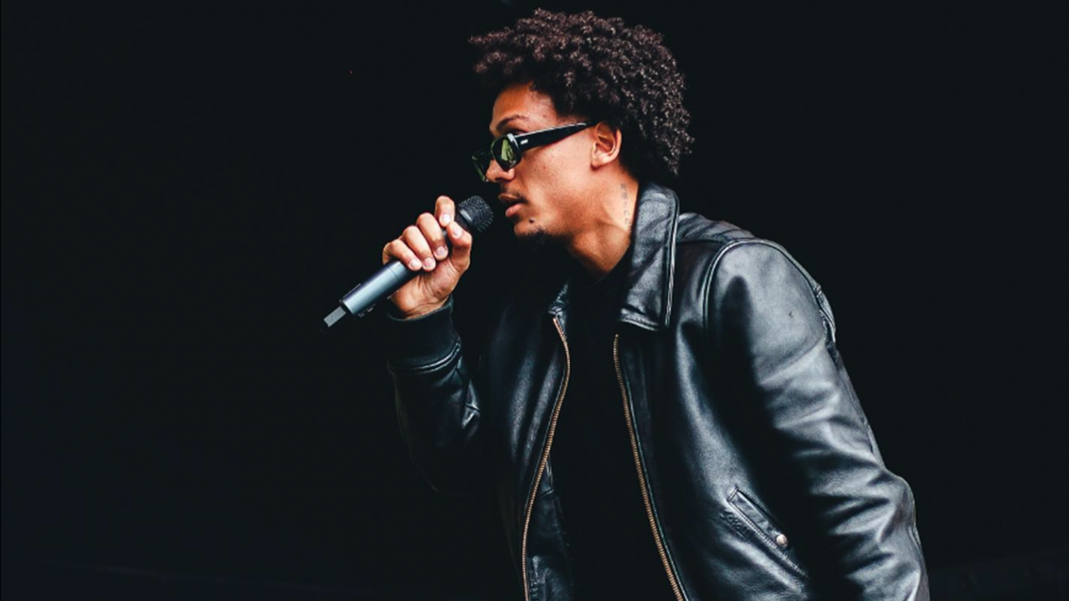 Photo de Pour Sheloves, c'est « Zéro Défaite » dans son nouveau clip