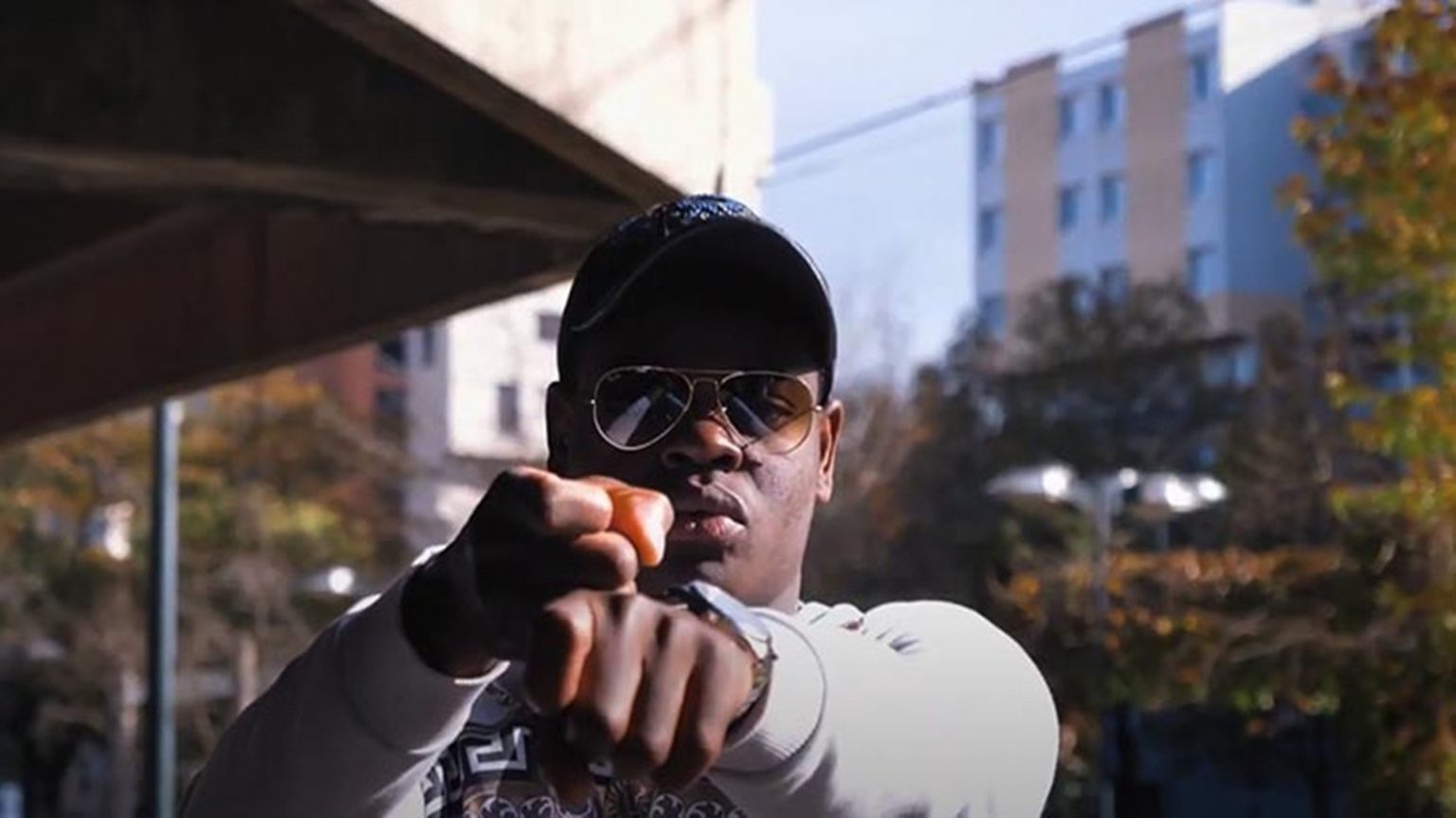 Photo de S.A.M.Y met le feu à la prod dans SHOOT PART.II