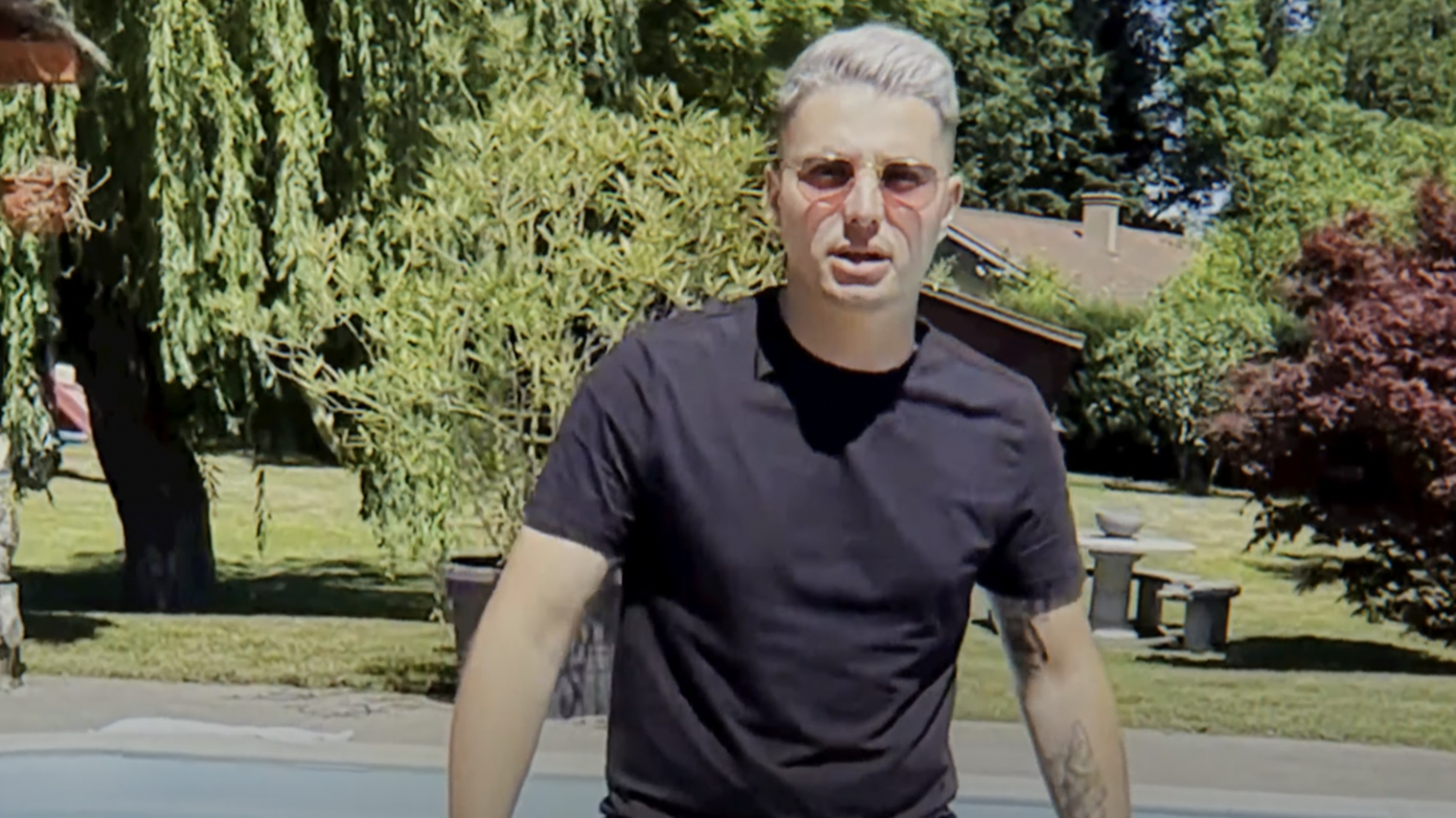 Photo de Tex enjaille la French Riviera pour son nouveau clip