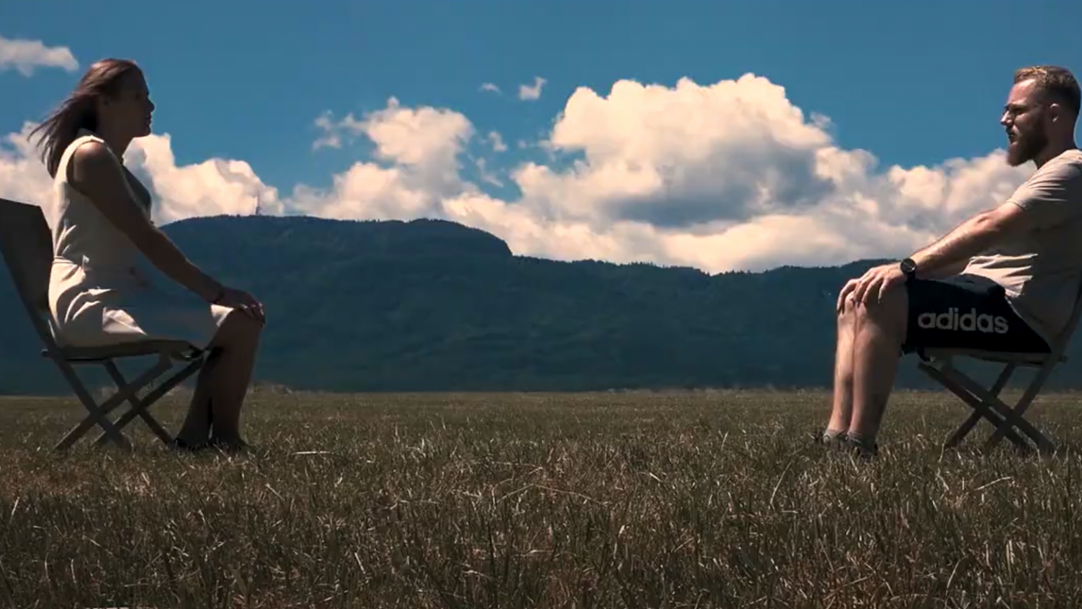 Photo de VR kick salement l'instru dans son nouveau clip Pays des Rêves