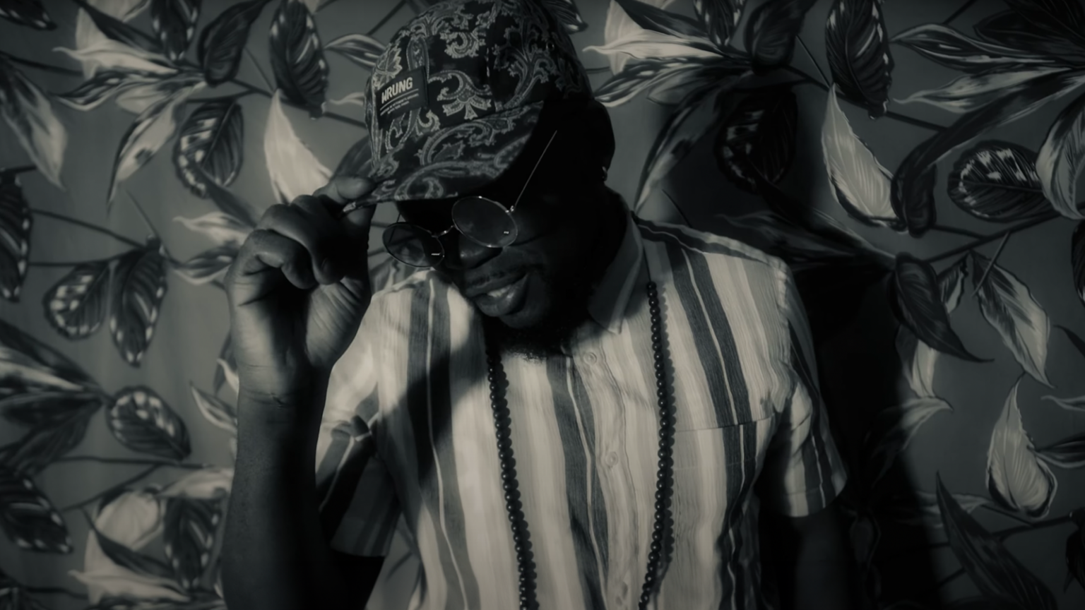 Photo de Zara Tosta, « A bout de souffle » dans son dernier clip