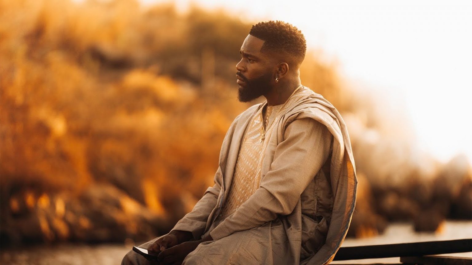 Photo de Au fait, Tayc, en couple ou pas ?