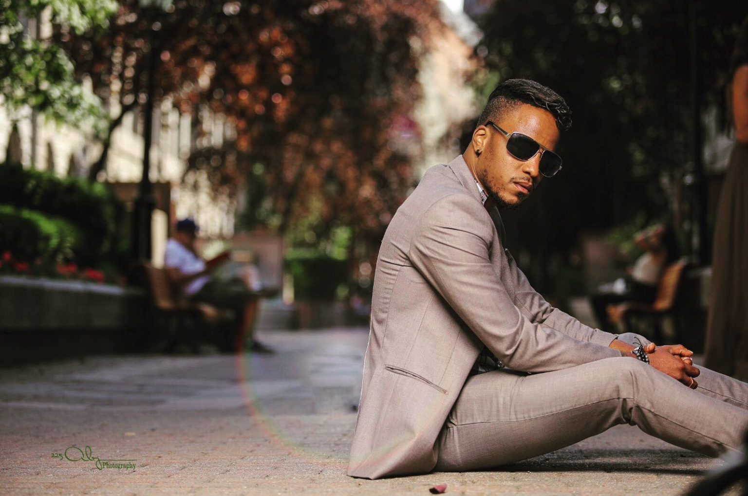 Photo de Antoine Gilbert déclare sa flamme à « My Love » dans son nouveau clip