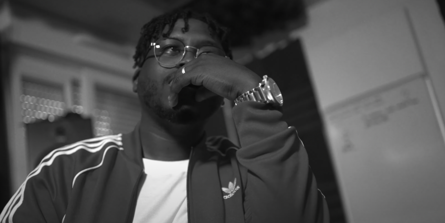 Photo de Le nouveau clip de Chuckee, c'est clairement « La Bonne Pioche »