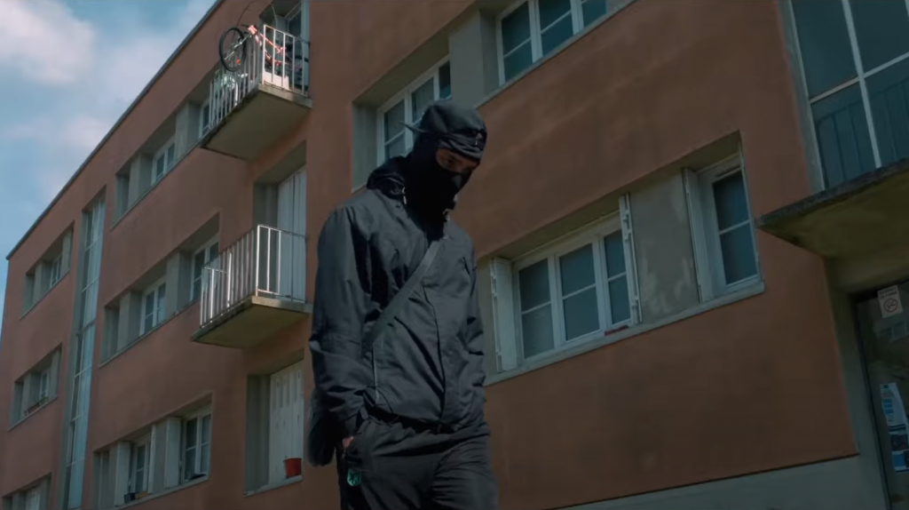 Photo de Vulpe voit tout en « Noir » dans son nouveau clip