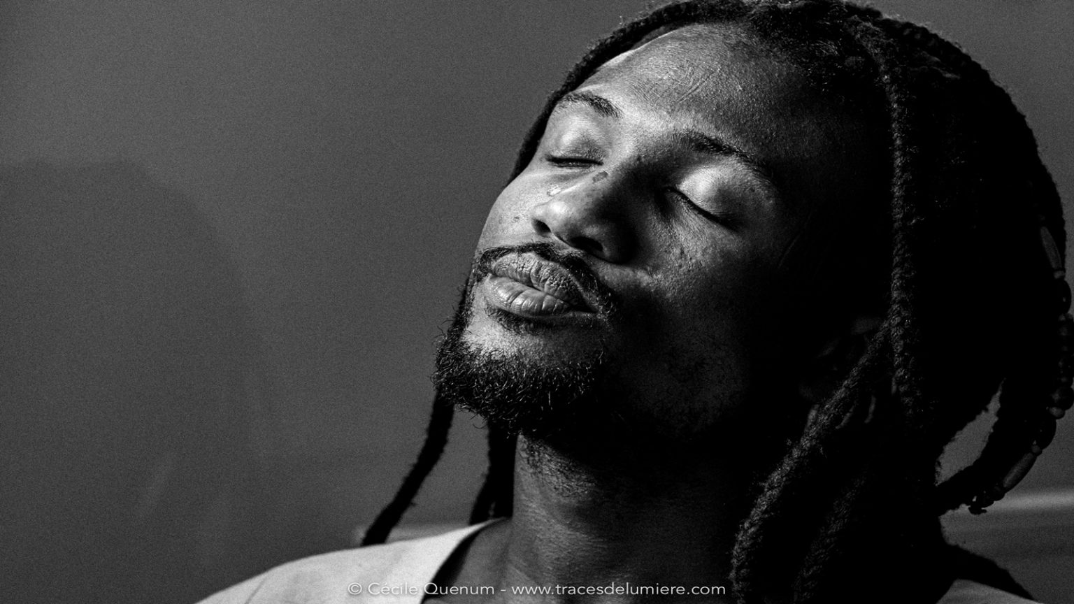 Photo de Découvrez Aimons-nous vivant le magnifique message d'amour lancé par Djamile Mama Gao