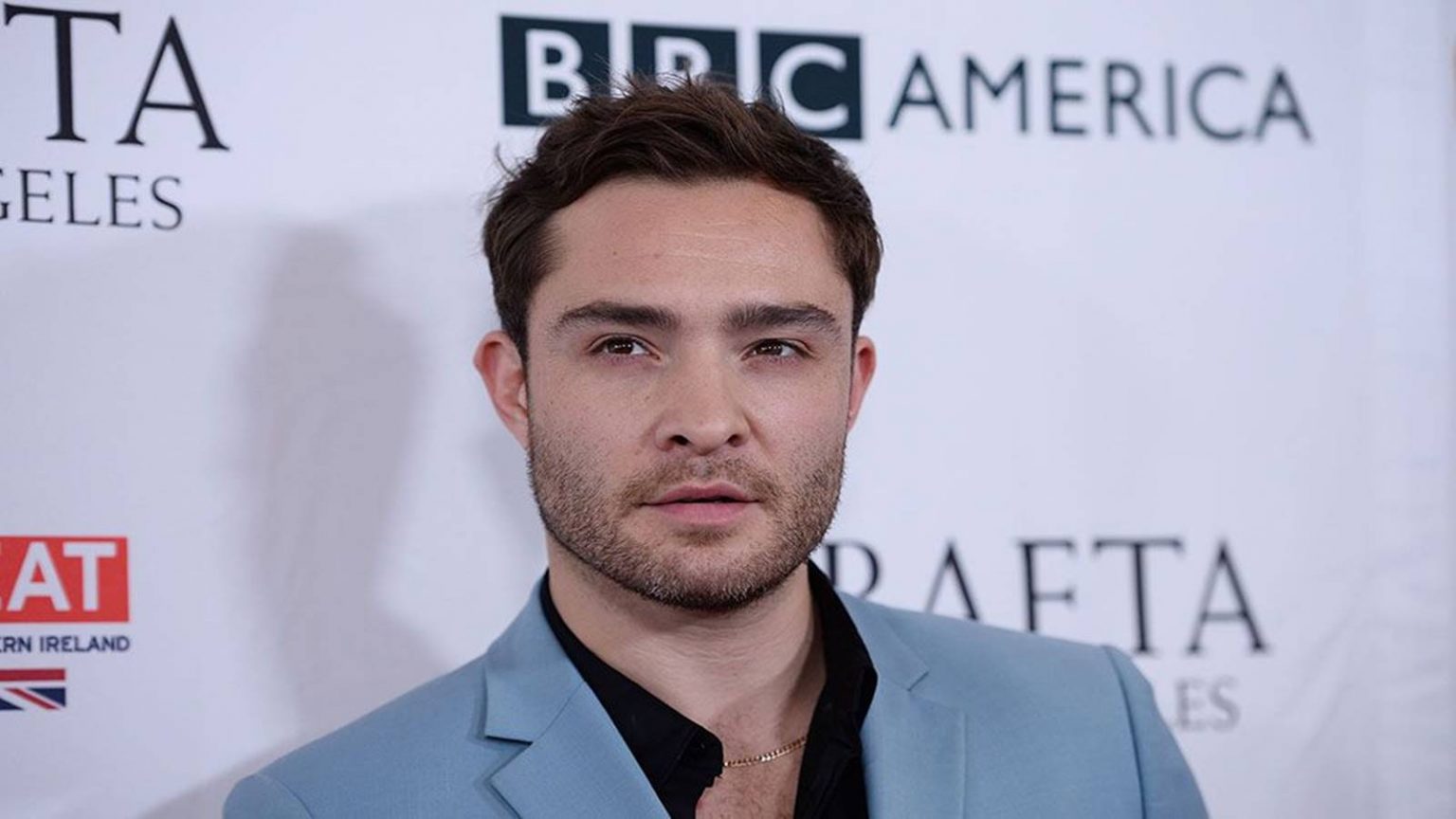Photo de Ed Westwick est-il en couple en 2023