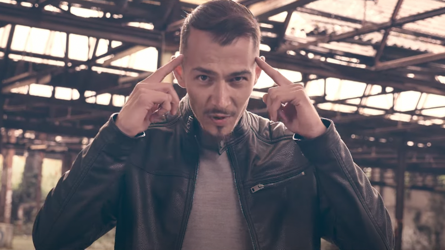 Photo de LMR a le Coeur froid pour son nouveau clip