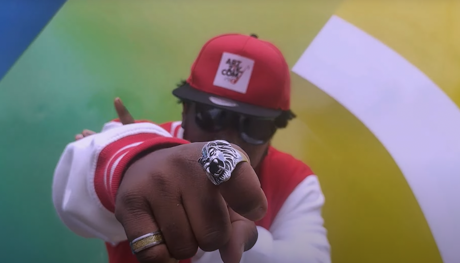 Photo de BRING 2 BANG « N'OUBLIE PAS » d'où il vient dans son dernier clip