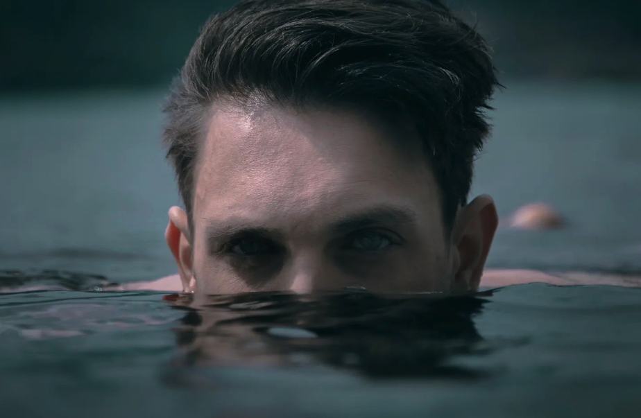 Photo de Découvrez « Morosia », le nouveau single de Williams Elger