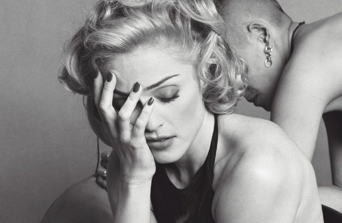 Photo de Madonna remercie Pepsi d'avoir diffusé une publicité interdite lors des MTV Video Music Awards
