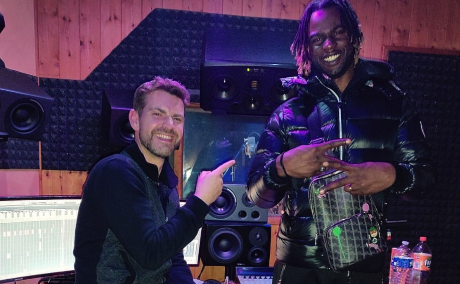 Photo de Besoin de Mix et/ou de Mastering en ligne ? Rendez-vous chez SAVIPROD STUDIO !