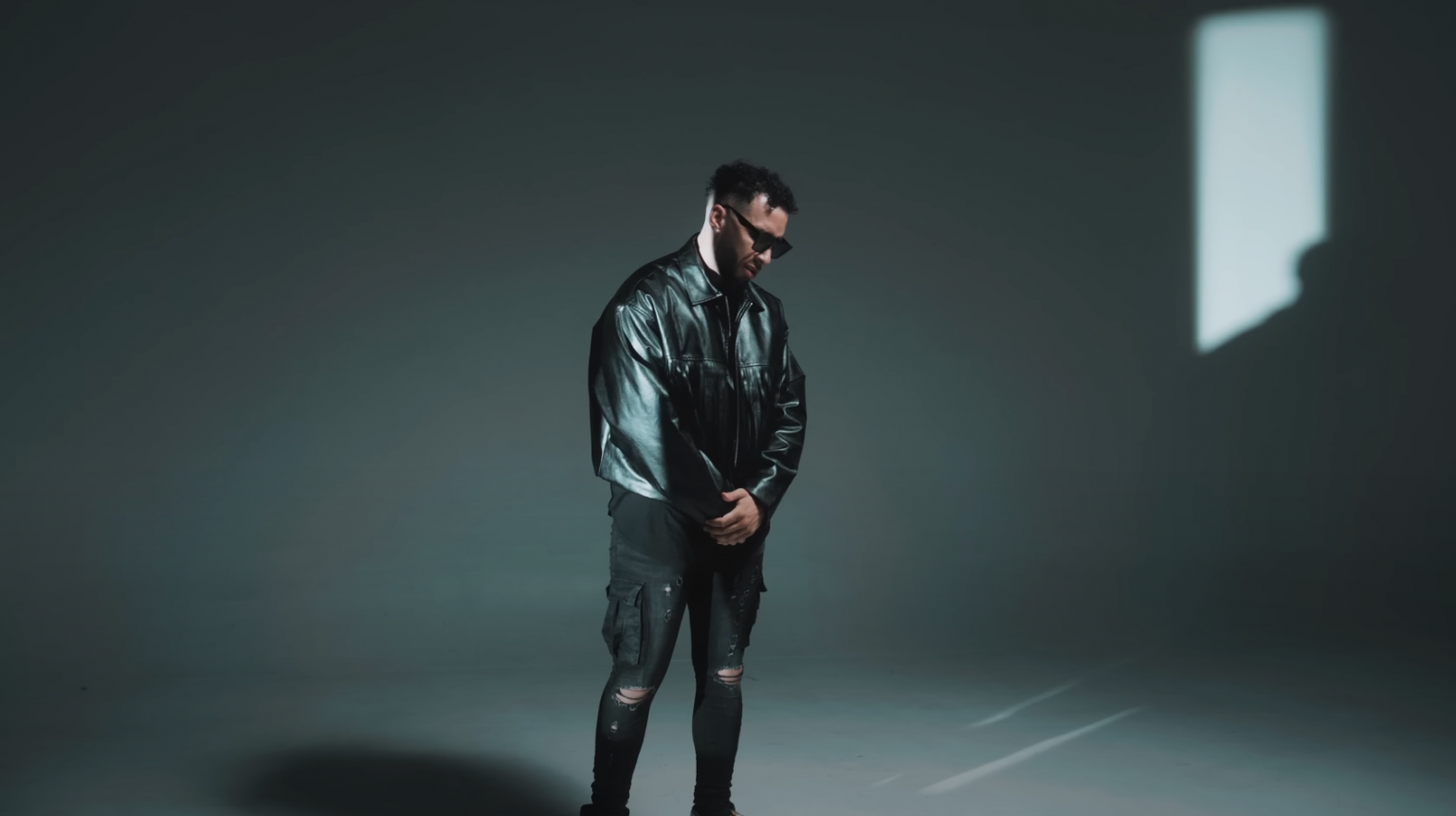 Photo de DAWATCHA vous dit « BYE » dans son nouveau clip