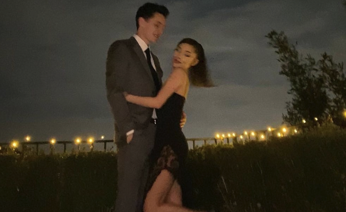 Photo de Ariana Grande et Dalton Gomez demandent le divorce en même temps !