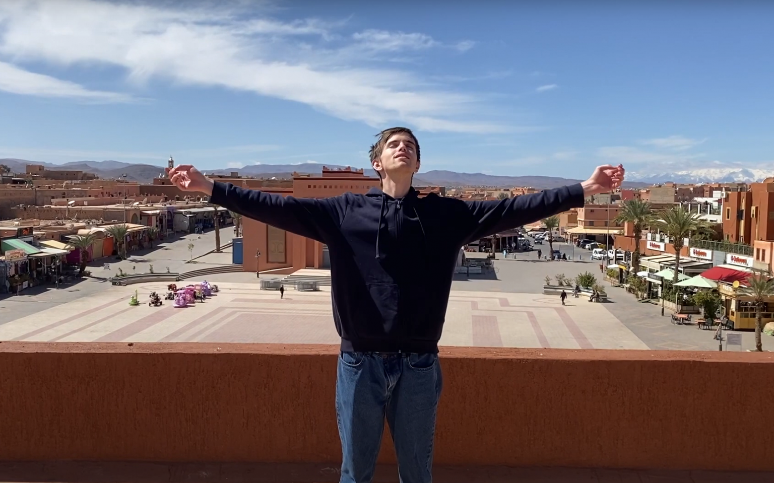 Faites un voyage inoubliable avec « Les Univers », le nouveau clip de Géant Photo de Faites un voyage inoubliable avec « Les Univers », le nouveau clip de Géant