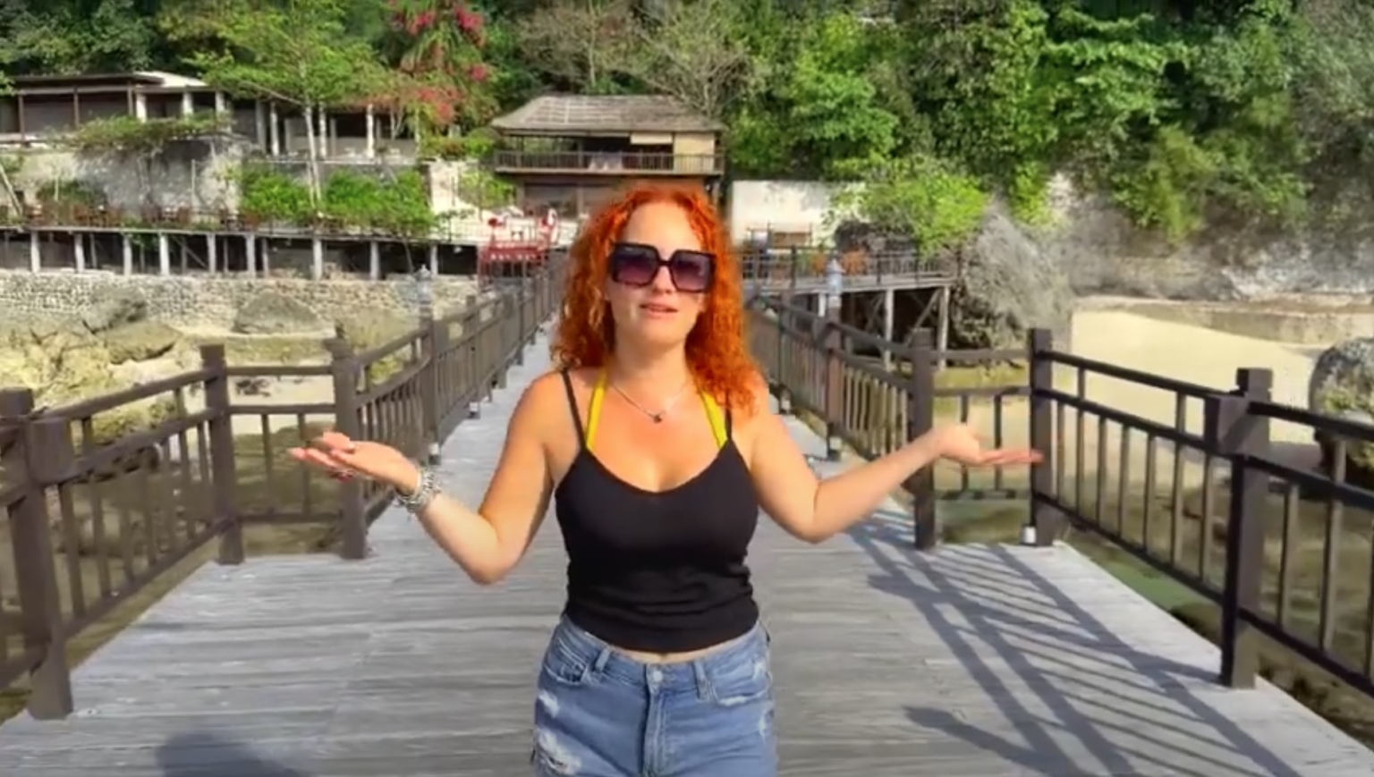 Photo de ForeverNoun a « Envie d'amour » dans son nouveau clip...