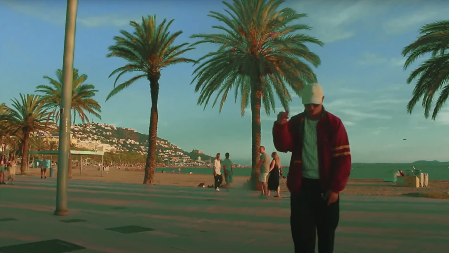 Photo de Dans le nouveau clip de Lacriz, c'est « Scotch & Soda »