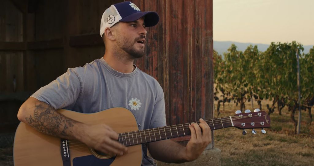 Photo de Laissez-vous emporter par « Danse avec moi », le nouveau clip d'ANTONY TRICE