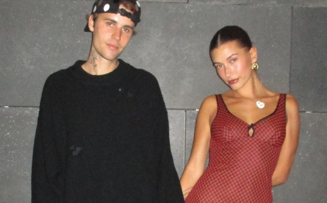 Photo de Hailey Bieber répond aux rumeurs de grossesse