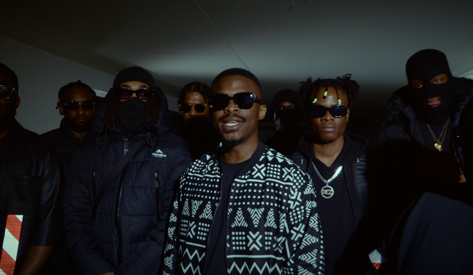 Photo de LE J.O, en feu dans son dernier clip « NEURA-LINK »
