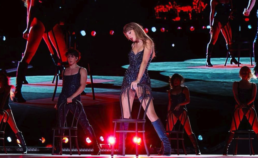 Photo de Travis Kelce répond aux rumeurs au sujet de son histoire d'amour avec Taylor Swift