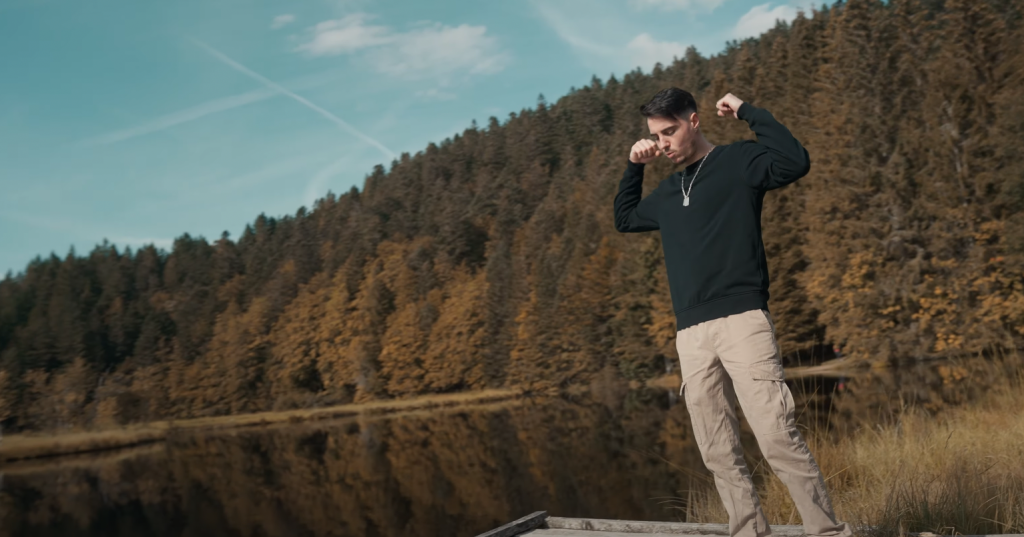 AT’N est de retour avec son nouveau clip « FANTÔME » Photo de AT'N est de retour avec son nouveau clip « FANTÔME »