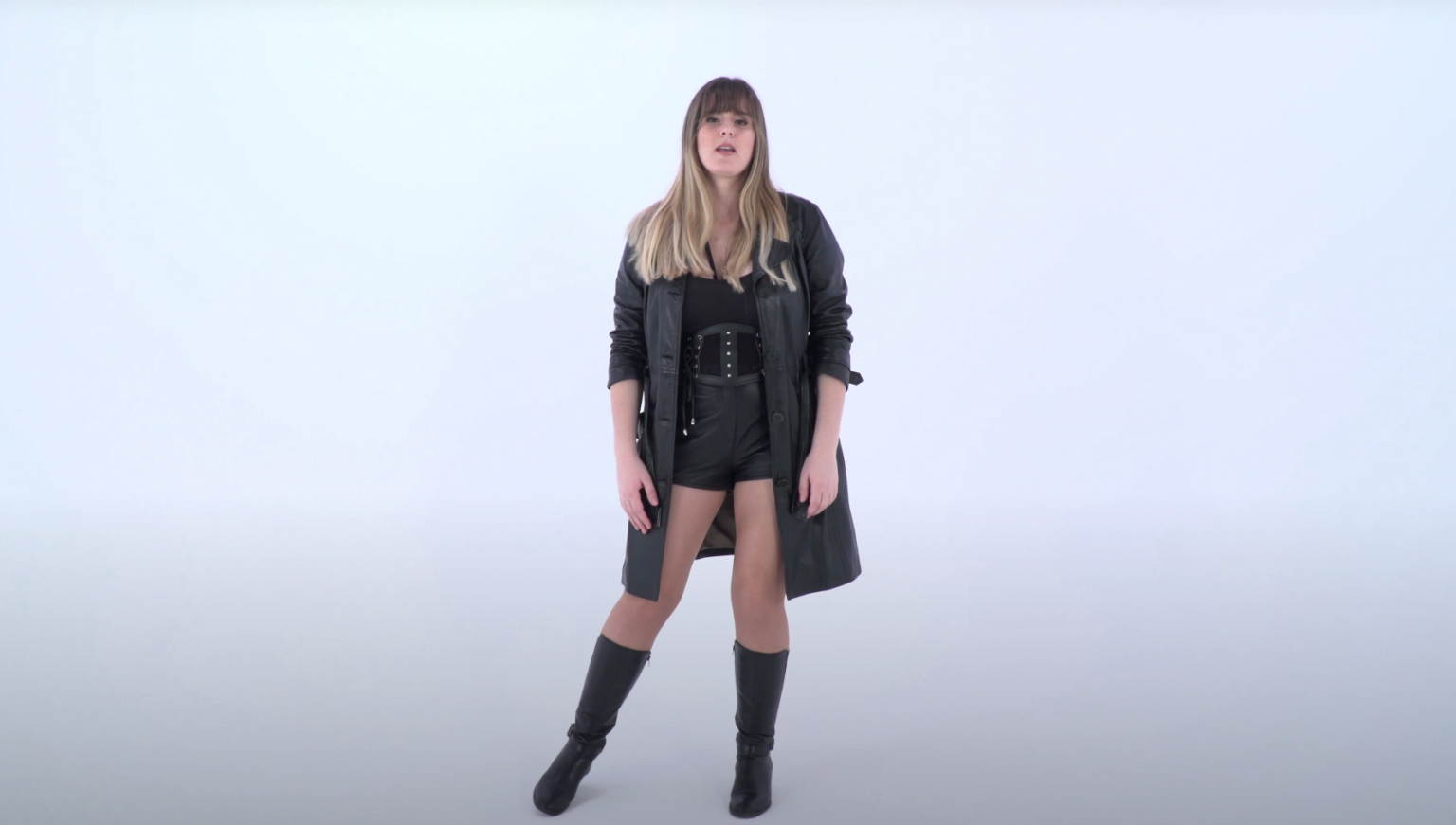 Photo de Admirez le « Soleil Imaginaire » de Léni Wyona avec son nouveau clip