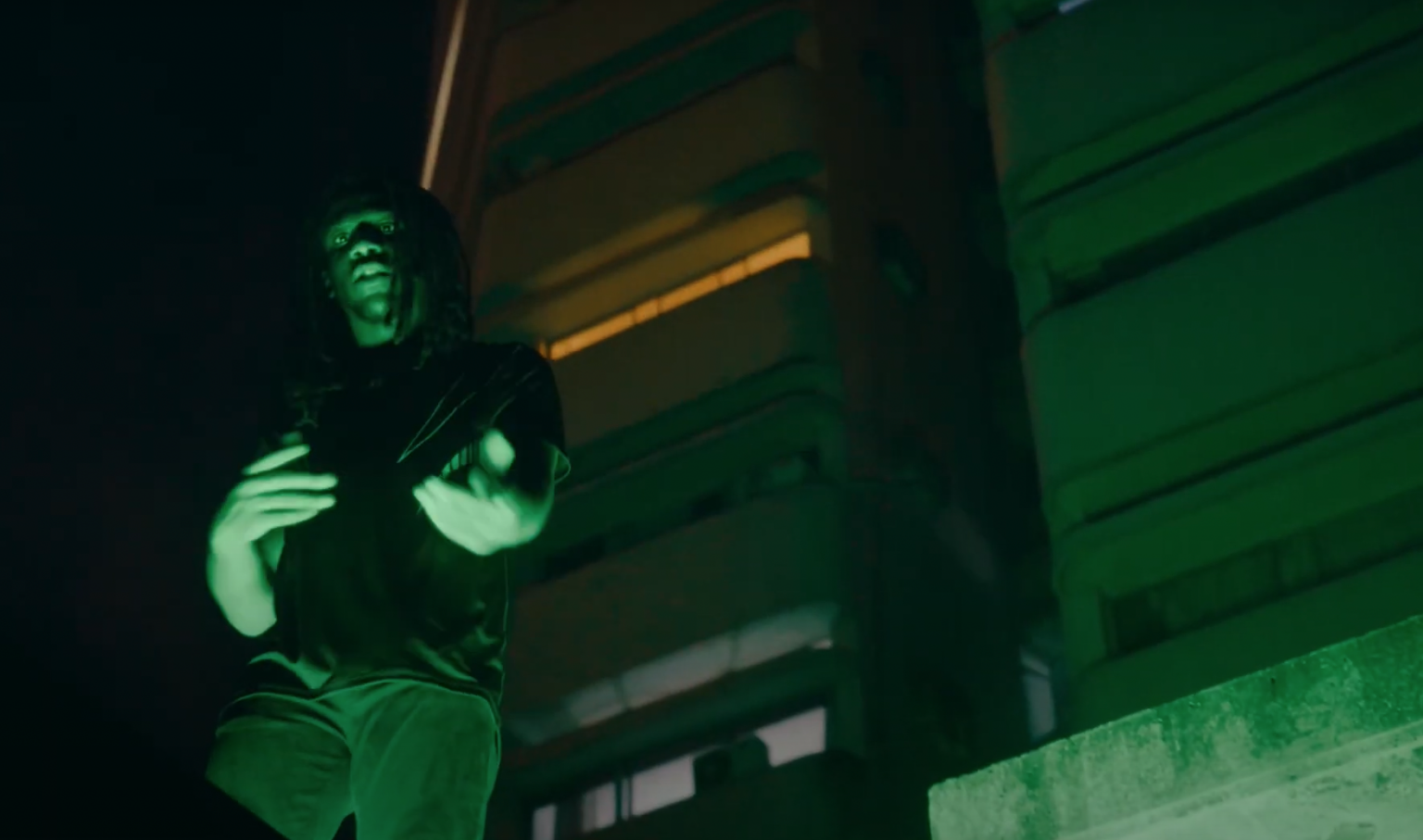 Photo de Faites le plein d' « ENERGY » avec le nouveau clip de DXX