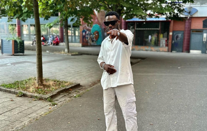 Photo de BBL Positifboy, plagié par Keneki feat Ninho et Naps avec leur son « Blue »