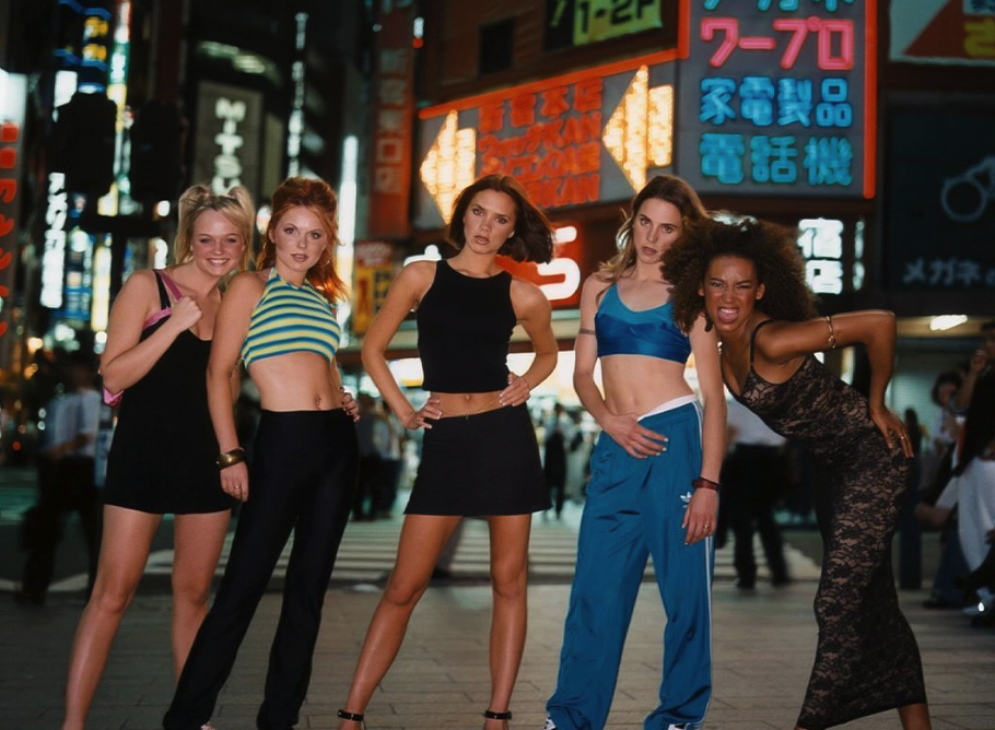 Photo de Mel B, des Spice Girls, donne quelques détails croustillants sur la vie du girlsband en tournée...