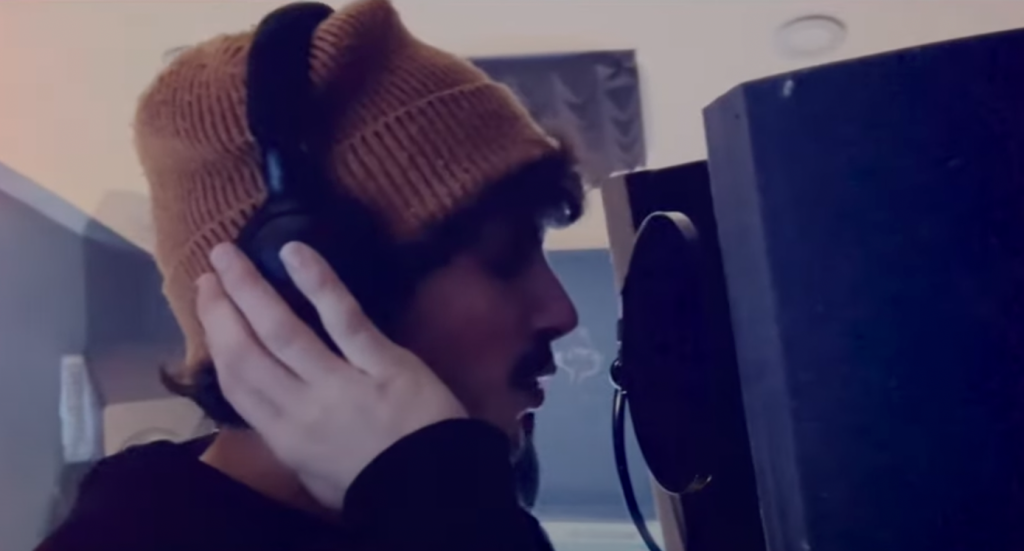 Photo de Bossie, en mode « NRV » dans son nouveau clip