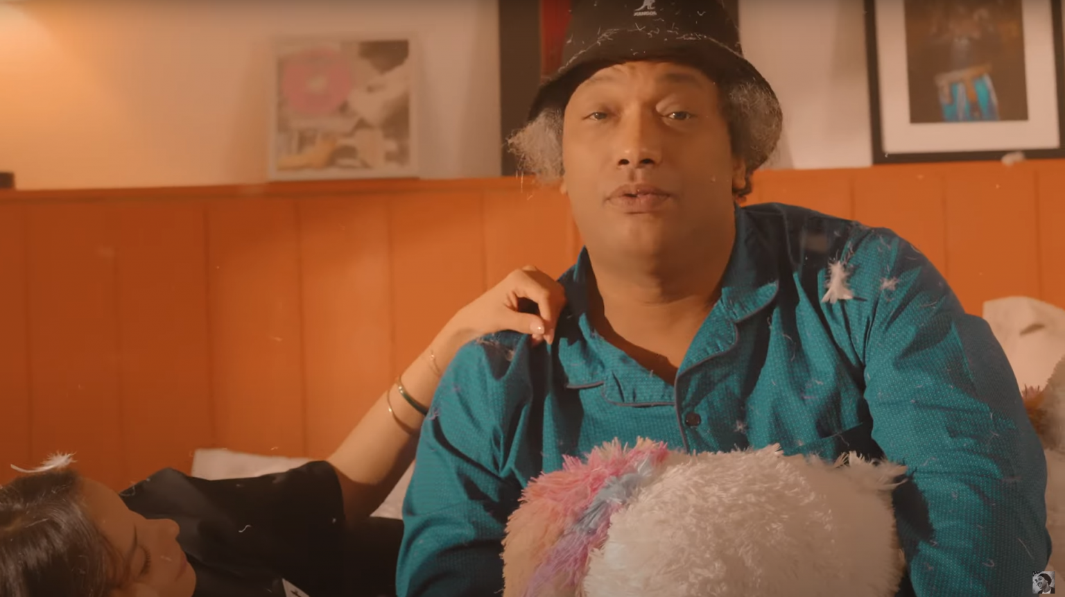 Photo de DOC GYNECO se fait lyncher par la toile suite à son nouveau clip « Prince Charmant »