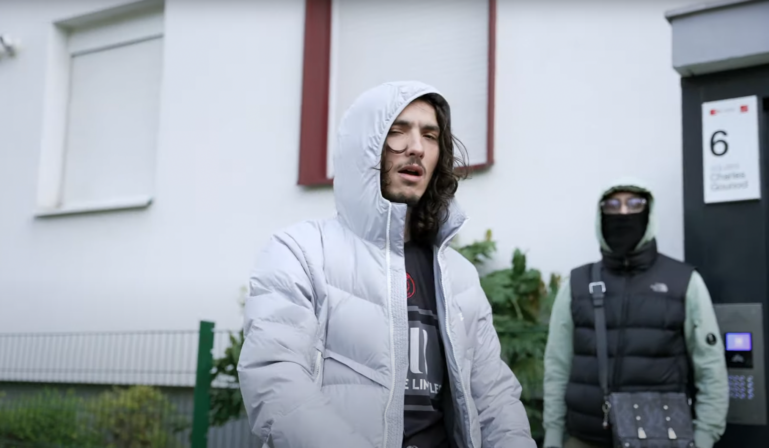 Photo de Les CIPHERPOL 9 sont chauds-bouillants dans leur nouveau clip « Freestyle H.V »
