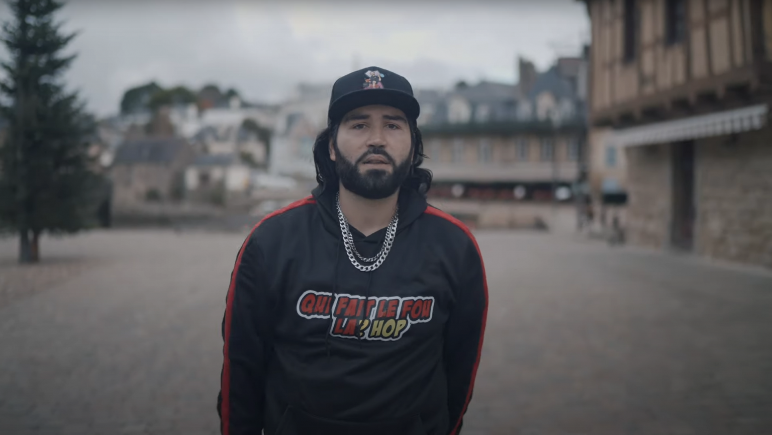 Photo de Lito est « Indestructible » dans son nouveau clip