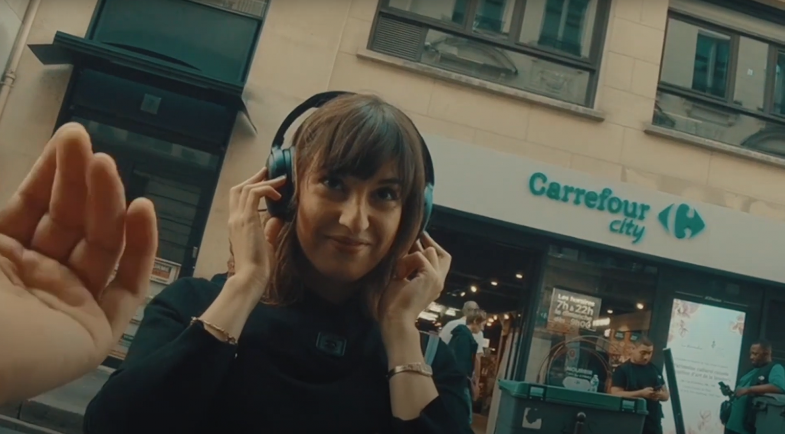 Photo de Laissez-vous envoûter par « 4200.m », le nouveau clip de La Pommade