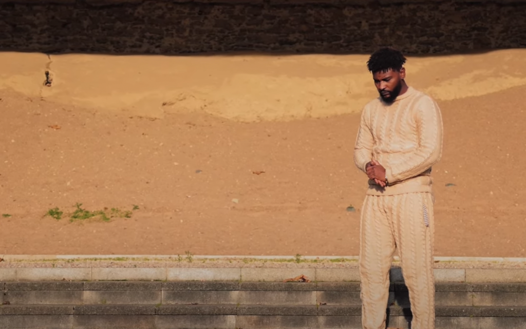 Photo de Prenez de la hauteur avec « La Haut », le nouveau single de Jak