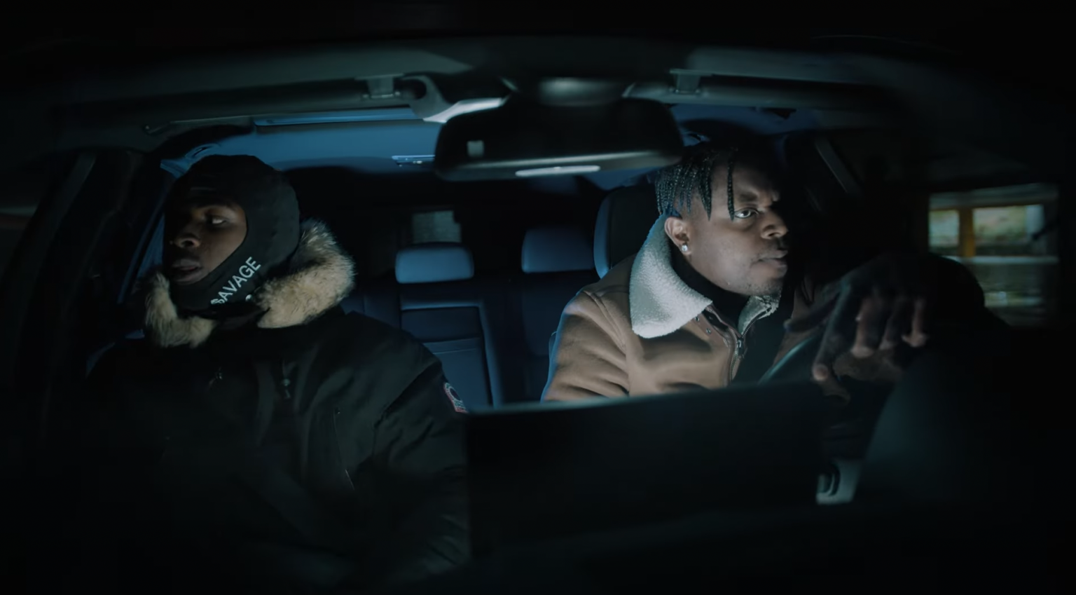 Photo de YURI et JJD vous accueillent dans la « DARKNESS »