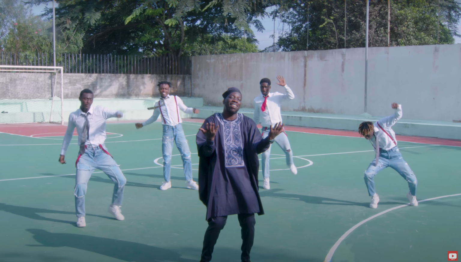 Marius Psalmiste termine l’année en beauté avec « LOUEZ YAWEH » Photo de Marius Psalmiste termine l'année en beauté avec « LOUEZ YAWEH »