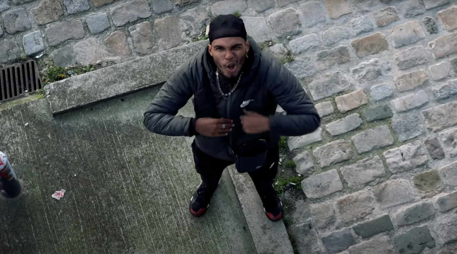 Photo de Laissez-vous porter par la douce mélodie de RISO avec son nouveau clip « Bévue »