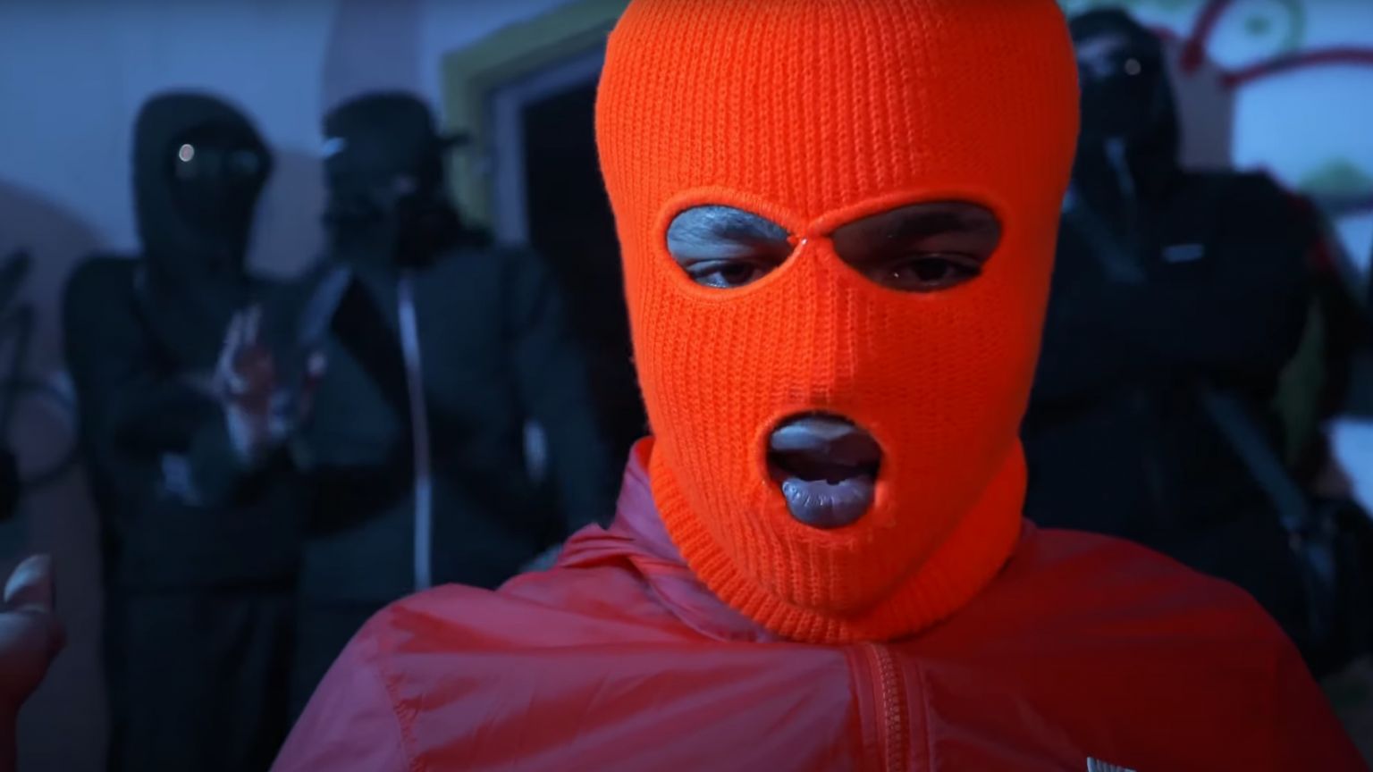 Photo de C'est tout pour le « Papel » dans le nouveau clip de MLR