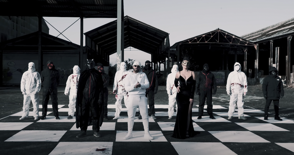 Photo de Venez jouer à un « Jeu d'échec » avec Kosti