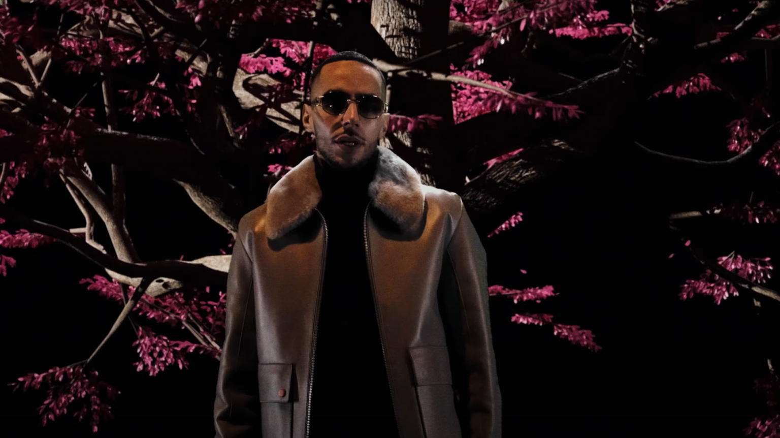 Photo de RDR a le cœur « Bousillé » dans son nouveau clip